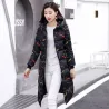Warme / lange Daunenwinterjacke mit Kapuze und Reißverschluss