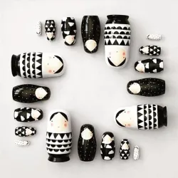 De maderaWooden Russian dolls - 5 layers - matryoshka doll