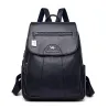 Lederrucksack - mit Handschlaufe / Reißverschlüssen