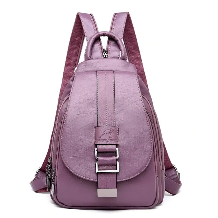 MochilasLeather backpack - with metal lock strap
