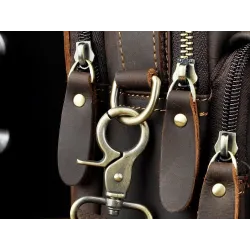 Skórzana torba na ramię / crossbody - z zamkami / kieszeniamiTorebki
