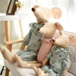 Maus im Pyjama - Stofftier / Puppe