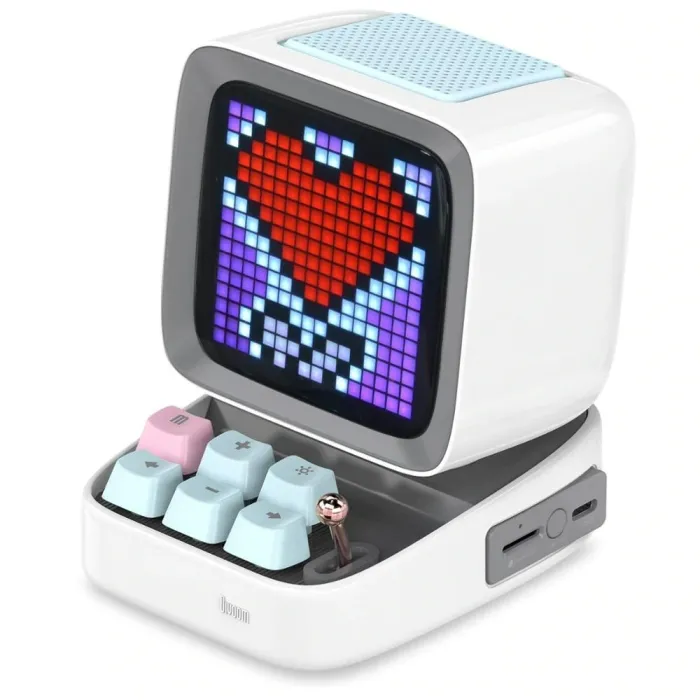 Retro portable speaker - pixel art - with LED display board