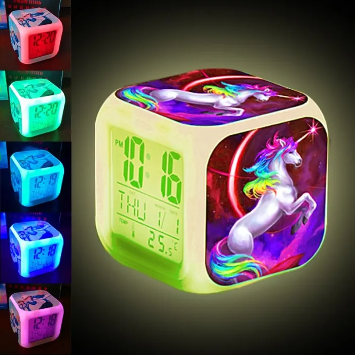 Würfelförmige Uhr mit Einhorn - Digital - LED - Farbwechsel
