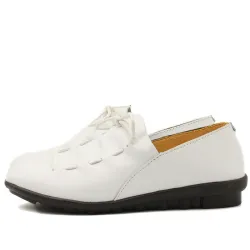 Pleated leather flat shoes