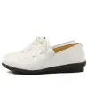 Pleated leather flat shoes