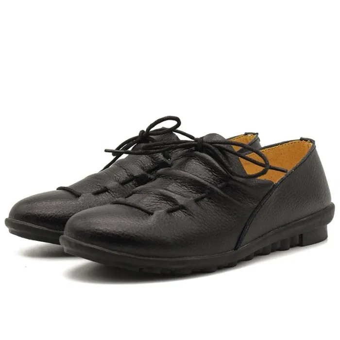 Pleated leather flat shoes