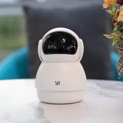 Beveiligingscamera voor binnen - met bewegingsdetectie - WiFi - HD - 1080PBeveiligingscamera's
