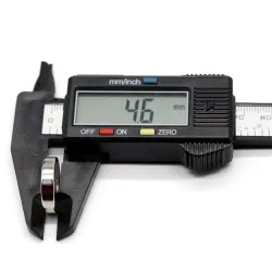 N35 - neodymowy magnes okrągły - 20 * 5 mm - z otworem 5mm - 2 / 20 sztukN35