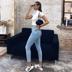 Skinny Jeans mit hoher Taille - mit Knöpfen vorne - elastisch