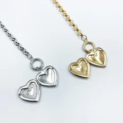 Necklace with a heart-shaped pendant - openable - gold / silver