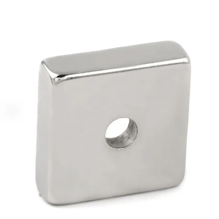 N35 square magnet - 30 * 30 * 10mm - with 7mm hole