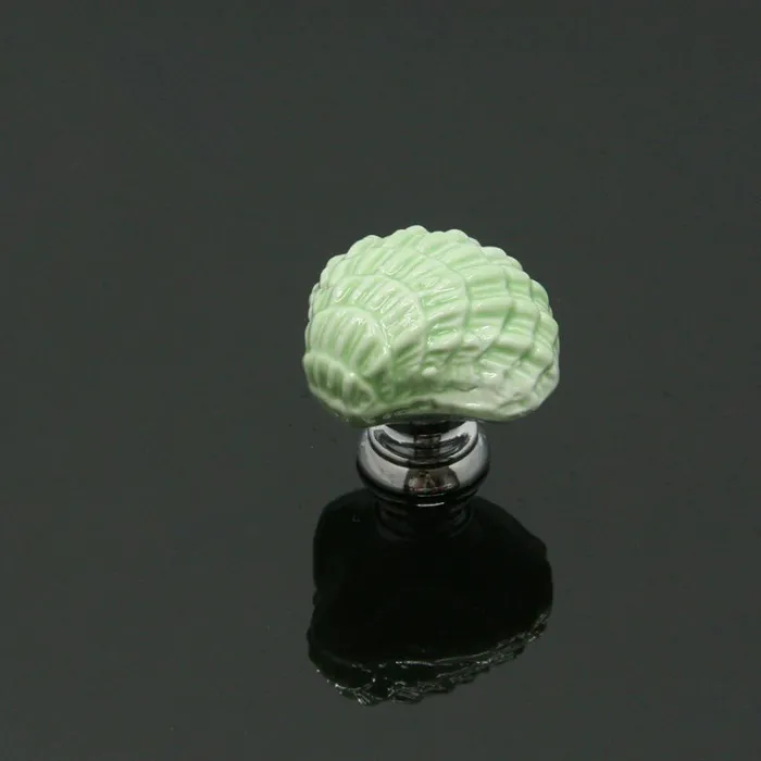 Seashell shaped knob - ceramic - cupboard / handles / cabinet