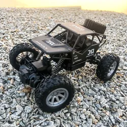 RC bil - terrengbil - klatring / drifting - radiokontroll - med fjernkontroll
