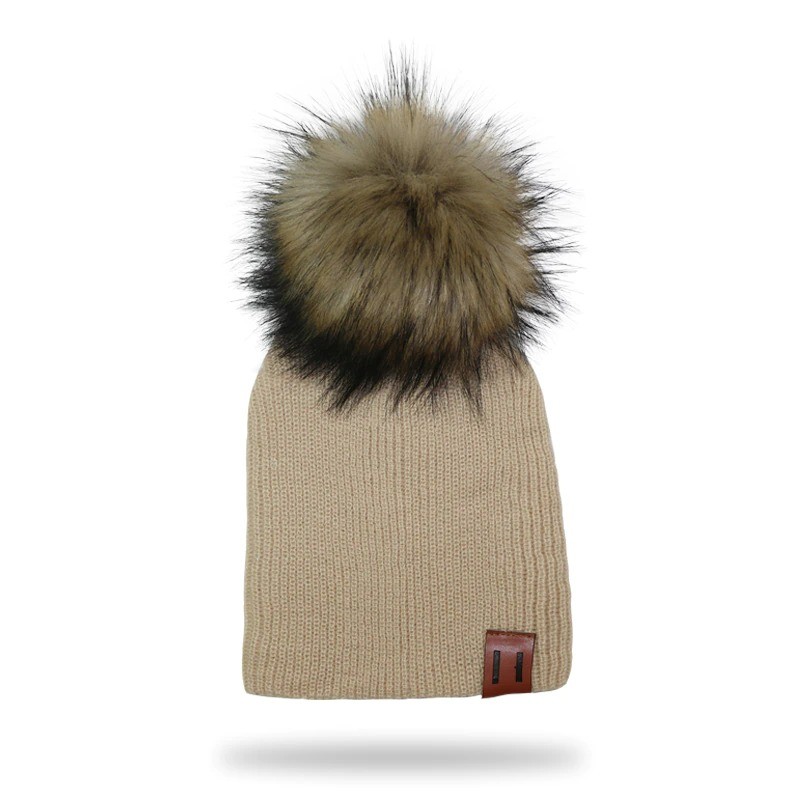 Knitted beanie with pom pom / leather label - unisex - for kids / adults