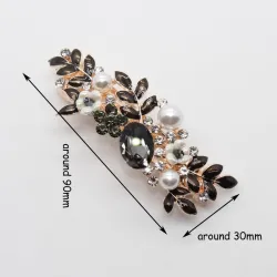 Elegant hair clip with black crystal flowers