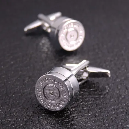 Runde silberne Manschettenknöpfe in Kugelform