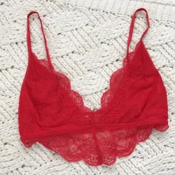 Sexy Spitzen-BH - tiefer V-Ausschnitt - kurzes Oberteil