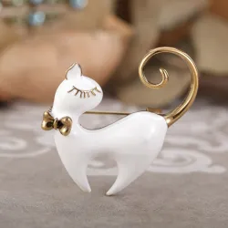 Emaille schwarz-weiße Katze - Retro-Brosche