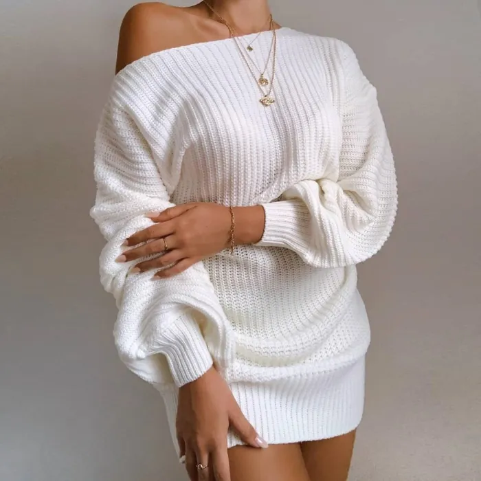 Sexy knitted sweater - with off-shoulder / long sleeves