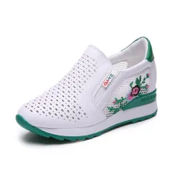 Trendy hoge instappers - slip-on - met bloemenprintSchoenen