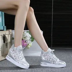 Trendy hoge platform loafers - vetersneakers met vetersSchoenen