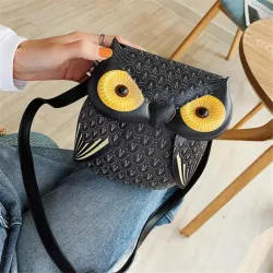 Kleine Ledertasche in Eulenform - Umhängetasche / Schulter