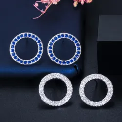 Klassisches rundes Schmuckset - Halskette / Ohrringe / Ring - mit Zirkonia