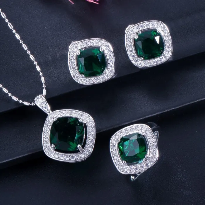 Elegantes Schmuckset - Halskette / Ohrringe / Ring - mit Saphir - Sterling Silber