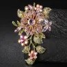 Elegant brosch med stora kristallblommor
