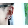 Petites boucles d'oreilles rondes style Hip Hop - avec rivets - noir / argent - unisexe