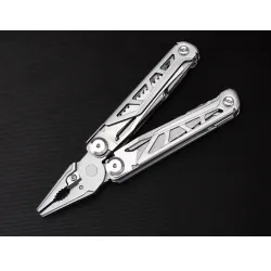 Camping multitool - tang / kabelknipper / zakmes - HRC78KMultitool & Zakmes