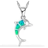 Silberkette mit buntem Opaldelfin