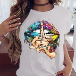 Lippen / Flüsterworte / Aquarellgrafik - trendiges Kurzarm-T-Shirt
