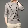 Elegant knitted sweater - big letter print