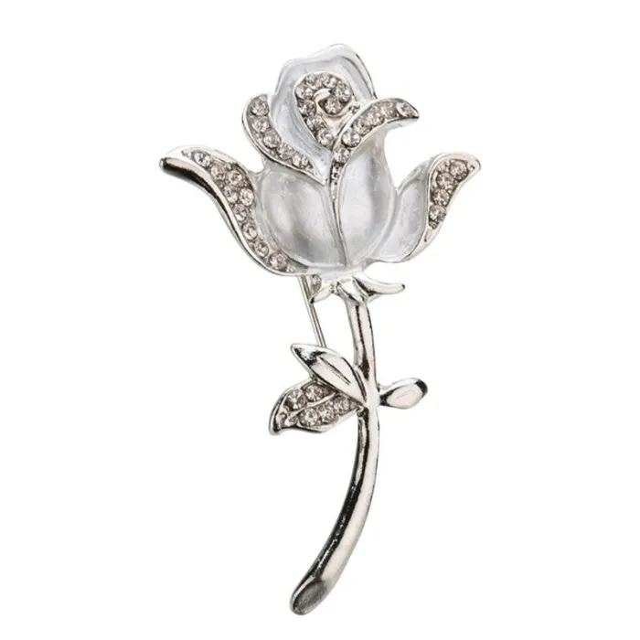 Elegant brooch with crystal rose