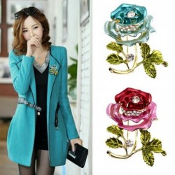 Fashionable brooch - with 3D crystal rose