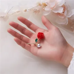 BrochesRed rose with pearl / crystal leaf - brooch