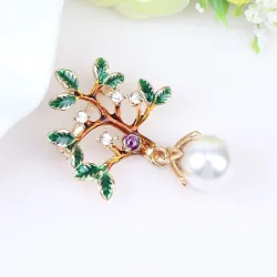 Tree with a leaves / pearl - crystal brooch