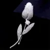 Luxurious white crystal brooch with rose / pearl