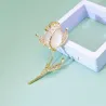 Elegante Brosche mit Opal / Kristalltulpe