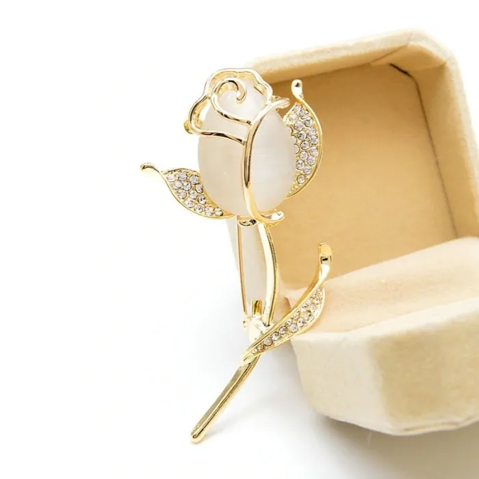 Elegant brooch with opal / crystal tulip