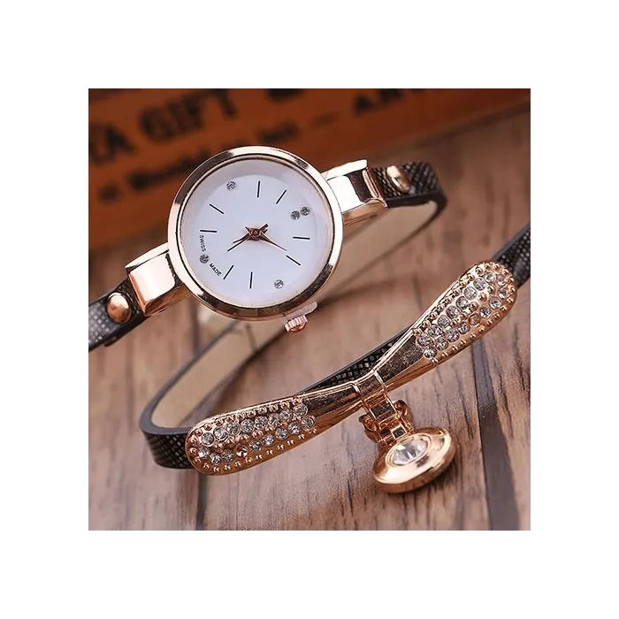 Modisches mehrschichtiges Armband mit einer Uhr / Kristallen