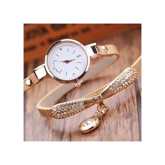 Modisches mehrschichtiges Armband mit einer Uhr / Kristallen