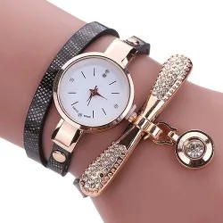 Modisches mehrschichtiges Armband mit einer Uhr / Kristallen