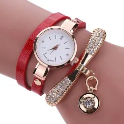Modisches mehrschichtiges Armband mit einer Uhr / Kristallen