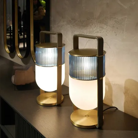Nowoczesna lampka nocna - LED - skandynawski designŚwiatła