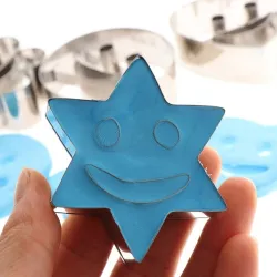 Ausstechform - Smiley - Hase / Auto / Boot - Edelstahl - 4 Stück