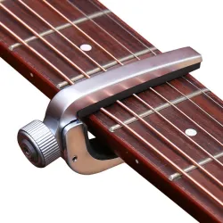 Gitarr capo - för elektrisk / akustisk gitarr - metallklämma