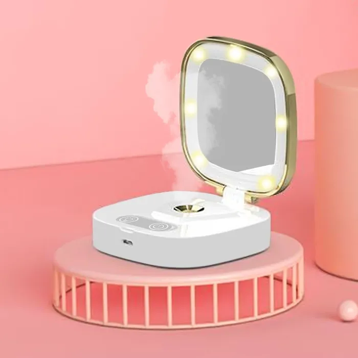Mini makeup mirror - wIth LED light / sprayer - nano mist